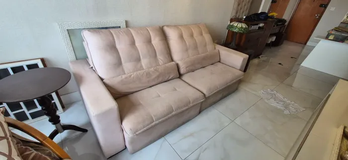 Sofá retrátil e reclinável com 2,40m