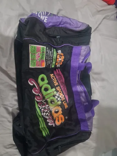 Bolsa adidas dos anos 90 