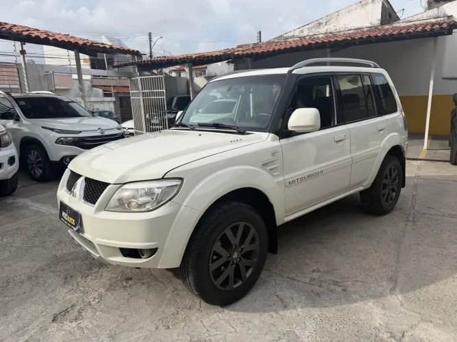 Mitsubishi Pajero TR4 2.0/ 2.0 Flex 16V 4X4 Aut. 2011