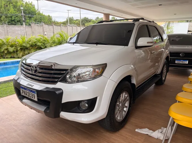 Toyota Hilux SW4 SR 4X2 2.7/ 2.7 Flex 16V Aut. 2015