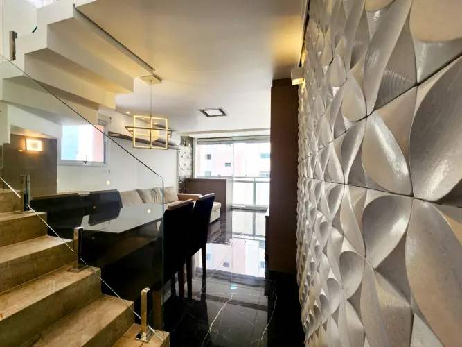 Duplex para venda em Pinheiros com 2 quartos, sendo 2 suítes, 73m²