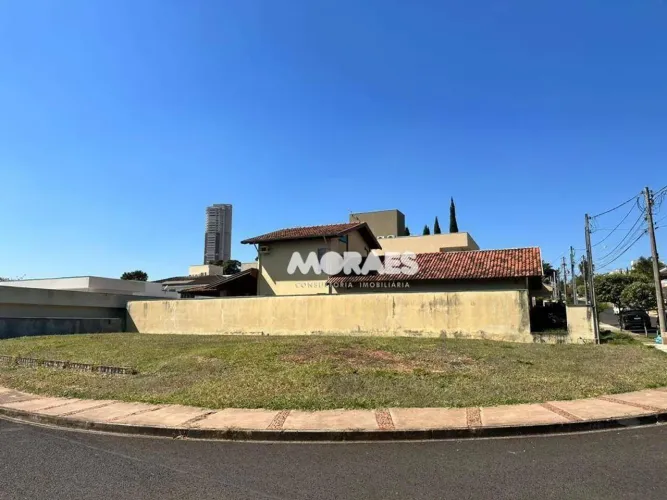 Terreno de Esquina em Condomínio Fechado à venda, 425 m² por R$ 700.000 - Residencial Vill