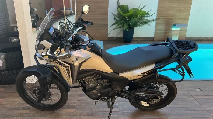 Sahara 300 Adventure nova