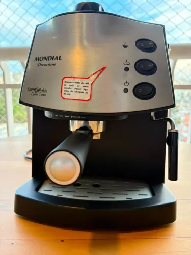 Cafeteira Espresso Mondial Coffee Cream C-08 127V em Aço Inox