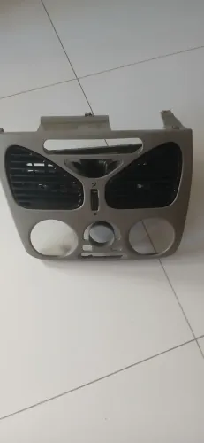 Moldura central ar condicionado palio