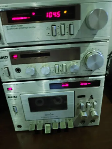 Som vintage aiko