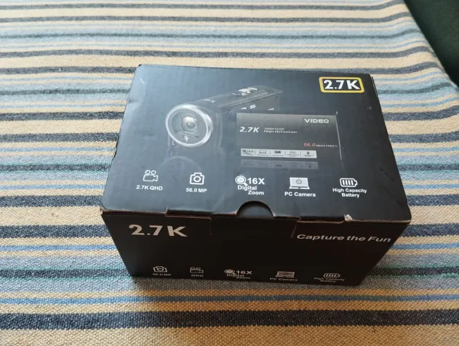 Câmera Filmadora DV105 2.7K 16X Zoom LCD 2.8" com Cartão SD 32GB e Webcam