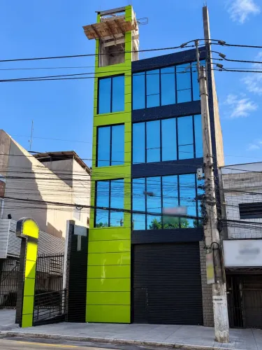 Prédio comercial na Avenida Professor Joaquim Barreto, 60 585 m²