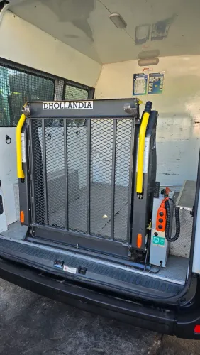Plataforma elevatória para cadeirante 350 kg 