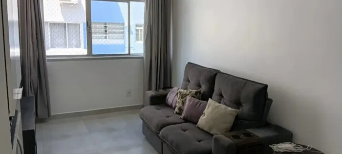 locação 1 dormitorio mobiliado boqueirão, santos 1 vaga 1 quadra da praia.