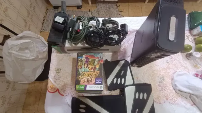Xbox 360 Desbloqueado (Não liga) + Pastas com Jogos e GTA IV Original