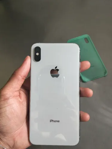 Vendo iPhone Xsmax apenas com um defeito 