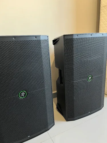 Caixas de Som Mackie Thump 215 - 1400W | 2 UNIDADES