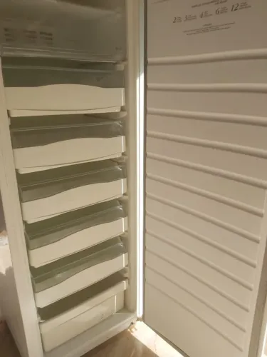Freezer vertical  frost free Brastemp 260 litros