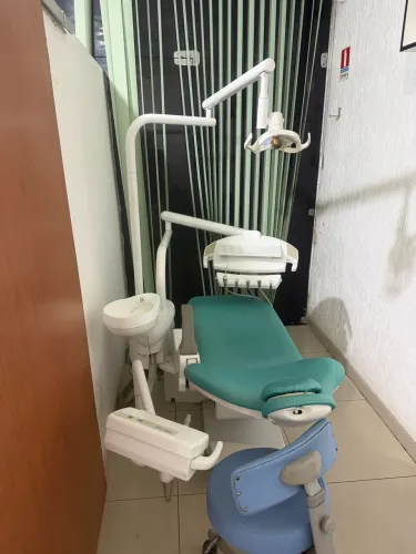 Cadeira odontológica usada