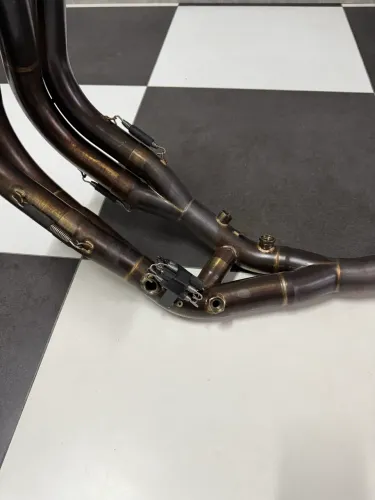 Escape full Akrapovic para BMW S1000RR de 2020 a 2026. Inteira e coletor.