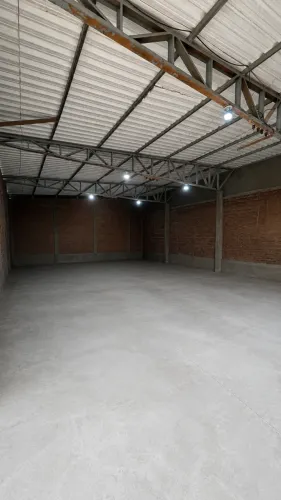 Galpão 140m2 para alugar