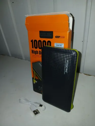 Power Bank 10.000mAh Portátil + Cabos Embutidos ?