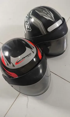Capacetes 150 os dois juntos (vendo separado também)