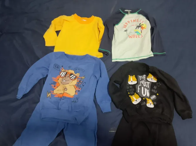 Lote de roupa de bebê menino