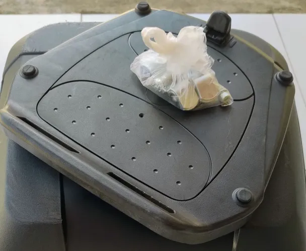 Base Baú Givi Monolock Universal