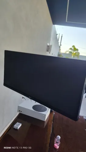 Monitor LG em perfeito estado