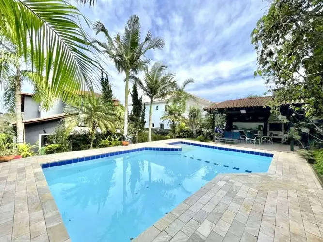 Casa no condominio Euroville Granja Viana