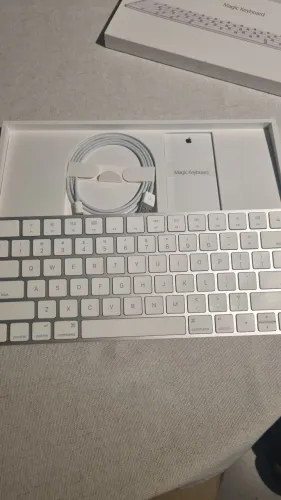 Magic Keyboard