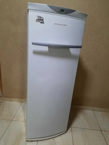 Freezer vertical Brastemp Frost Free 280 litros
