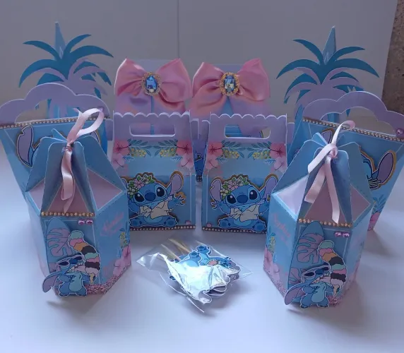 25 caxinhas personalizadas de luxo 150,00