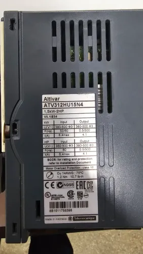 Inversor de frequência schneider 1,5kw 380volts.