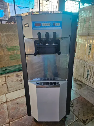 Máquina de sorvete 
