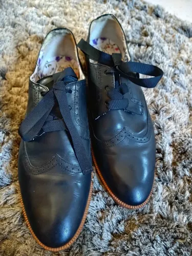 Sapatos masculino e feminino