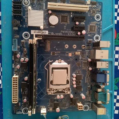 Placa Mãe PCWare IPMH110 PRO + PROCESSADOR G3900 + 4 GB DDR4  + SSD 120 GB 