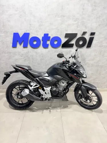 HONDA CB 300F TWISTER CBS PRETO 2024