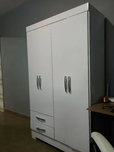 DESAPEGO GUARDA ROUPA