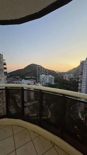 Apartamento 3 Quartos em Barra Bonita Andar Alto, Varandão e Vista Mar Lateral | Recreio