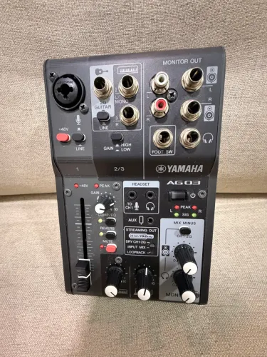 Yamaha AG03 - Interface/Mesa de Áudio USB - Excelente Estado  Mesa de áudio Yamaha AG03 