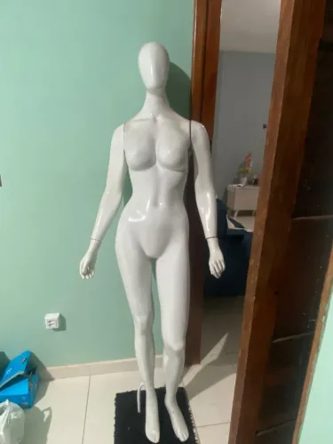 Manequim feminino