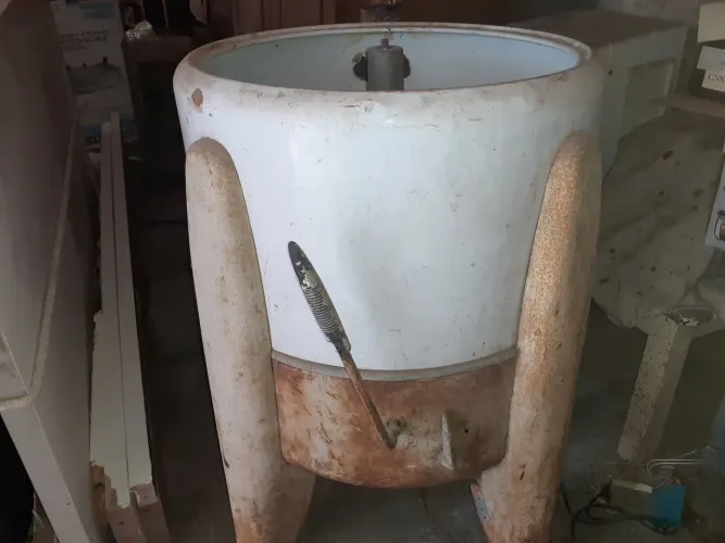 Máquina de lavar antiga ge  