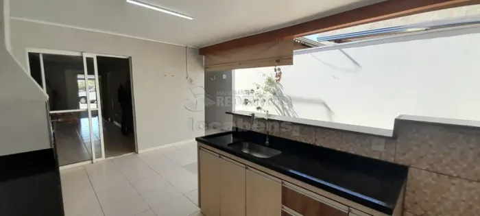 Casa para Locação com 02 Dormitórios, 01 Dormitório planejado com ar condicionado 54m² de