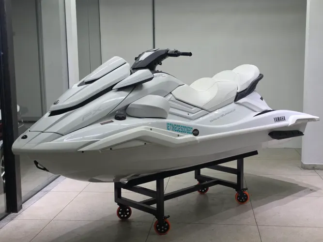 JET SKI YAMAHA FX CRUISER SVHO 2025