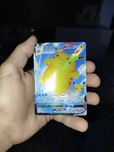 Cartão Pokémon Pikachu Surfista