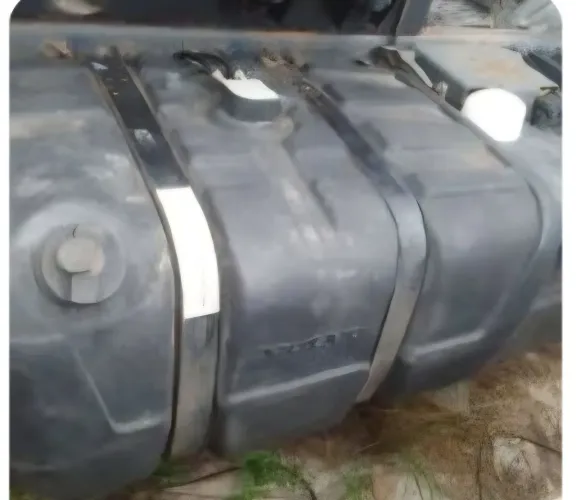 Tanque de combustível plástico do VM Original 280 Litros. Com as cintas.