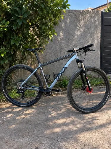 Bicicleta aro 29 - RAVA 12v