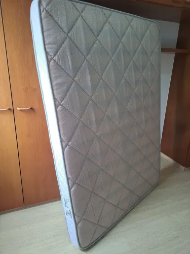 Colchão casal espuma D33