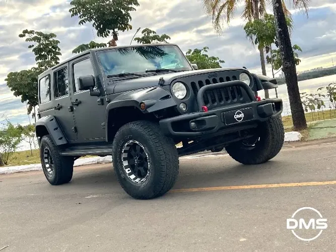 Jeep Wrangler Unlimited Sport 3.6 V6 284cv 4P 2015
