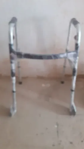 Andador novo com trava
