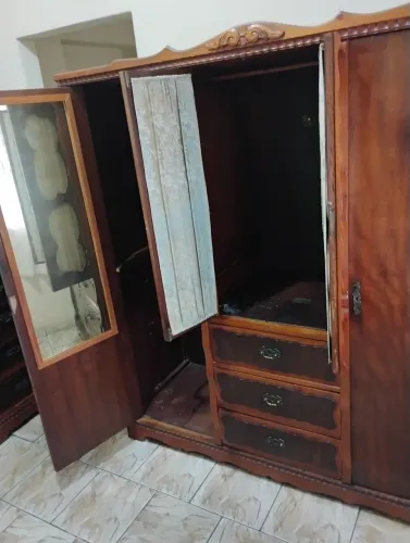 Guarda roupa casal madeira vintage