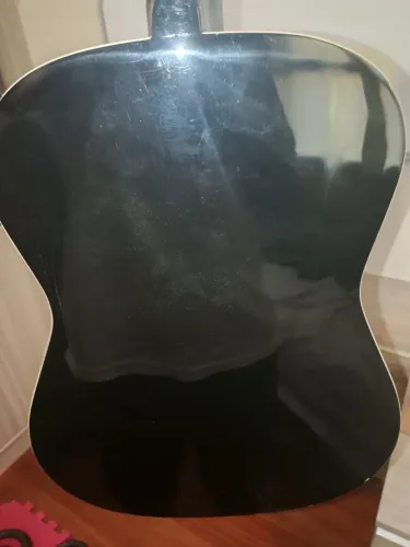 Violão preto confortável ,para todas as idades 